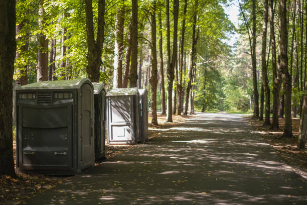 Best Portable restroom trailer rental  in Omaha, TX